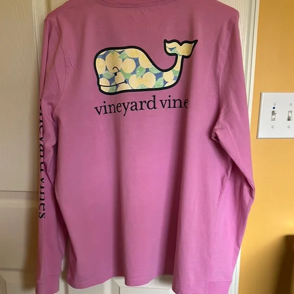 Vineyard Vines XL Pink Long Sleeve Tee with Crew Neck - Picture 3 of 3